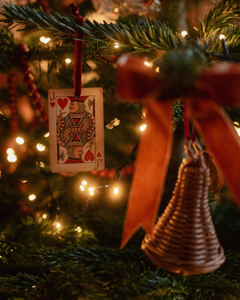 Christmas DIY: Chic Playing Card Tree Ornaments